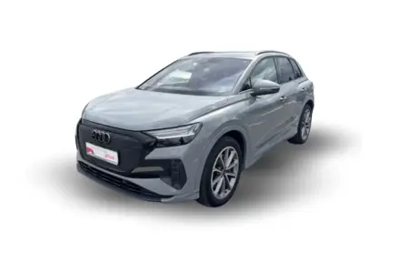 Audi Q4 e-tron freigestellt