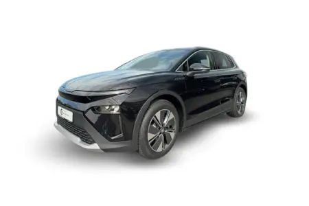 Frontansicht eines Škoda Elroq, Lackierung Black-Magic Perleffekt